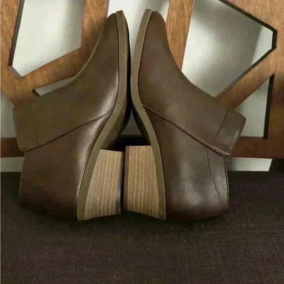 Women’s Ankle Boots Time and Tru memory Foam Used like a New Size 9 - Picture 6 of 9